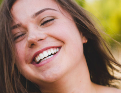 Unlocking the Truth about Porcelain Veneers: Say Goodbye to Tooth Sensitivity!